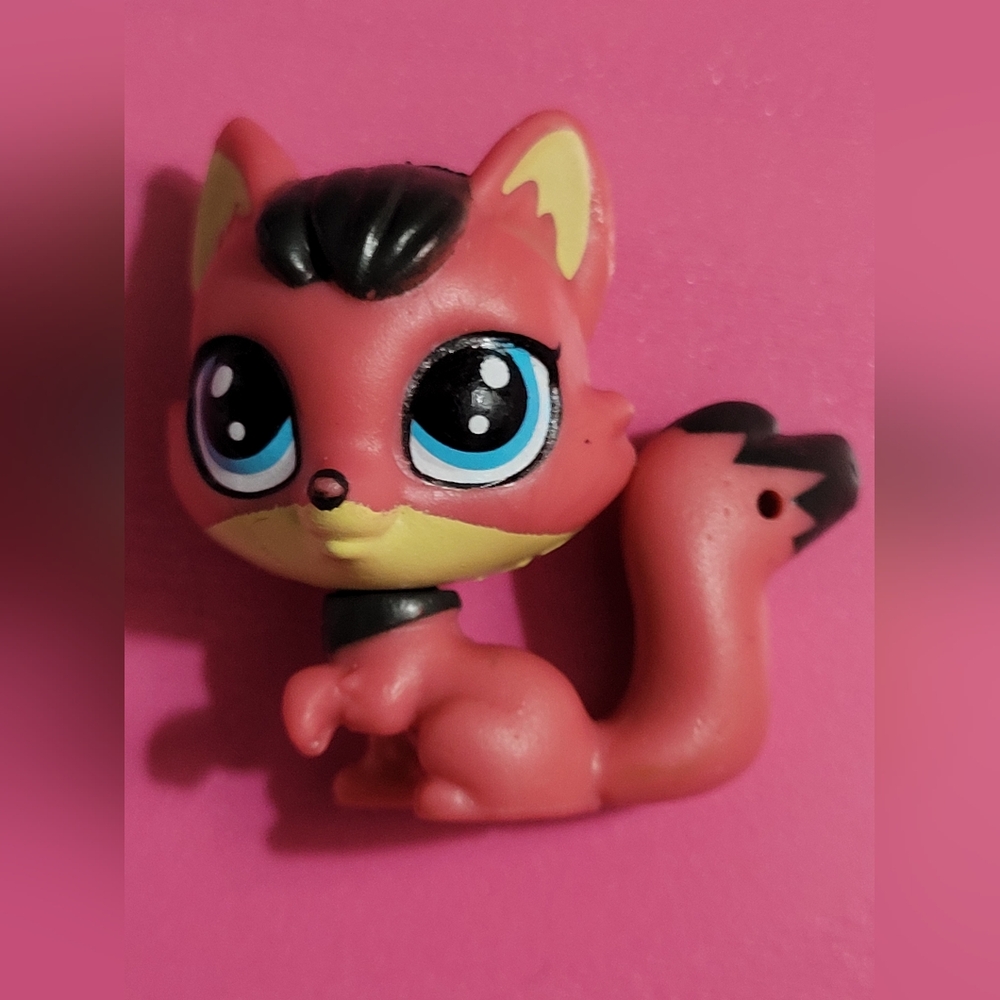 Hasbro Littlest Pet Shop Breena Bowerman Fox #4145 (0342)